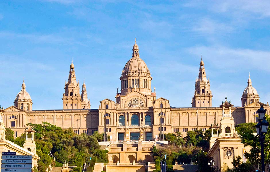 Barcelona Tourist Attractions | Monuments & Museums